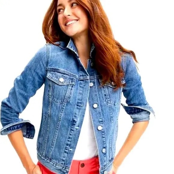 GAP Jackets & Blazers - Gap jean jacket